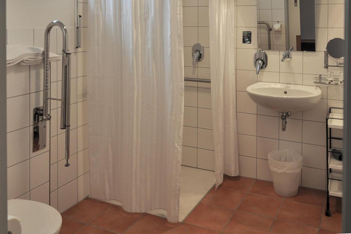 Seminarhotel In Der Manfred-Sauer-Stiftung Lobbach Zewnętrze zdjęcie
